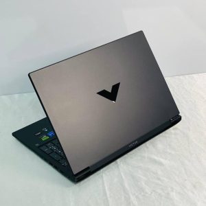 HP VICTUS 16/ i5-12450