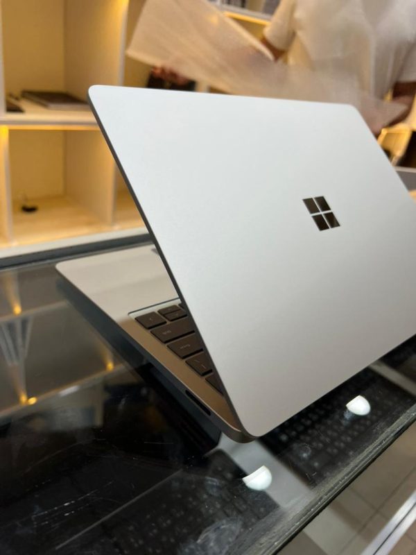لپتاپ ۱۳٫۵ اینچی مایکروسافت Surface Laptop 7